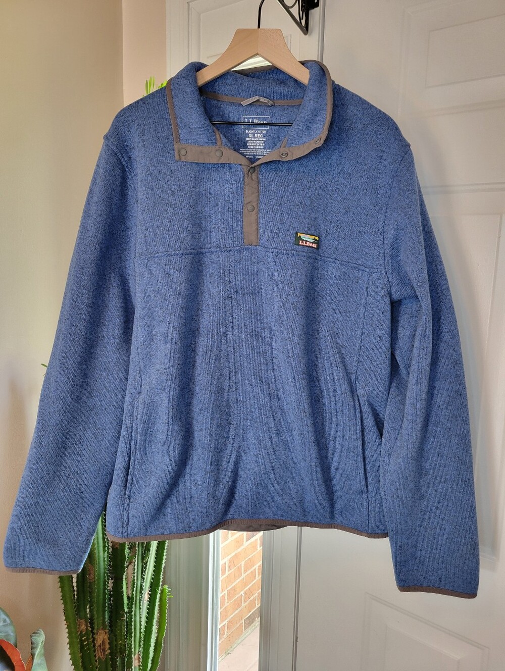 L.L. Bean Mens Fleece Blue Henley Snap Long Sleeve Sweater, Size XL